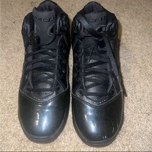 Jordan B’ Loyal Triple Black size 5y